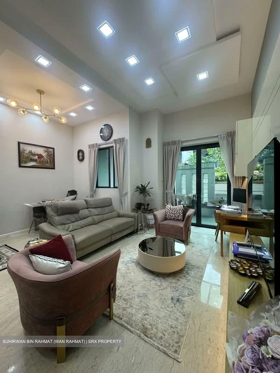 Hilltop Grove (D23), Condominium #582504041